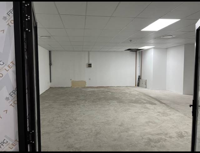 78.40M² MEDICAL SUITE TO LET IN OTTERY